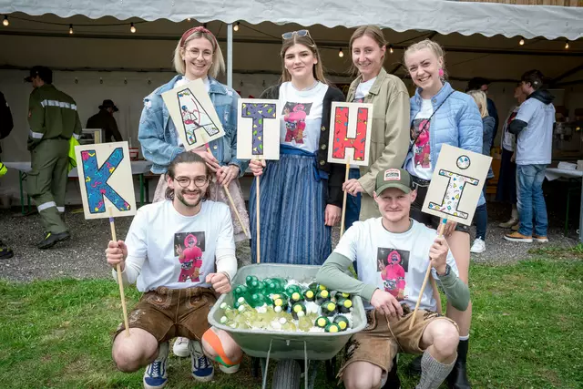 Familie, Freunde und Fanclub sorgten für beste Stimmung und eine ausgelassene Feier.