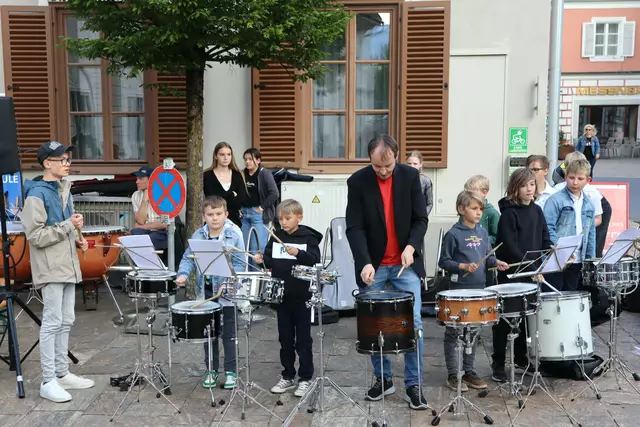 Ein Percussionsensemble von der schlagkräftigen Seite | Foto: Gerhard Langmann