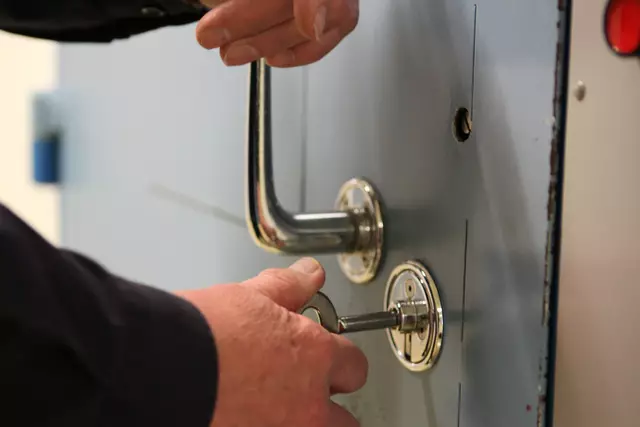 Der 20-Jährige wurde ins Linzer Polizeianhaltezentrum eingeliefert.  | Foto: Polizei