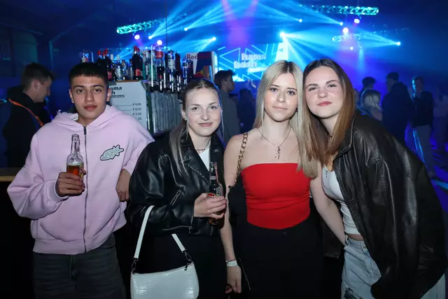 Chris, Marleen, Lisa, Carolin aus Oberwang | Foto: Helmut Klein