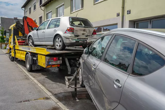 In den Unfall waren mehrere Fahrzeuge involviert. | Foto: TEAM FOTOKERSCHI / MARKUS HAUSER