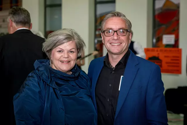 Bestens gelaunt: LA Ruth Feistritzer und Kelag-Vorstandsmitglied Andreas Griesser.
