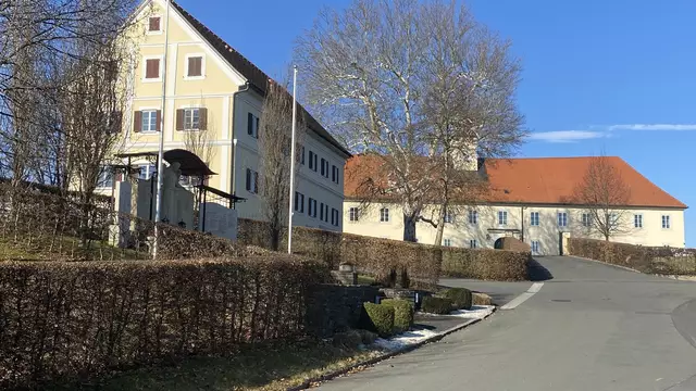 Schloss Lannach, ein KZ-Außenlager vom KZ Mauthausen

Foto Verein Lila Winkel