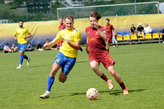 Die SPG Silz/Mötz mit Simon Plattner (links) schlug den SV Kematen mit 1:0. | Foto: sportszene.tirol