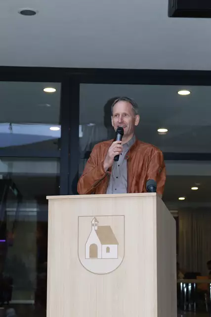 Hielt die Laudatio: Karl Heinz Zangerl.  | Foto: Elisabeth Zangerl