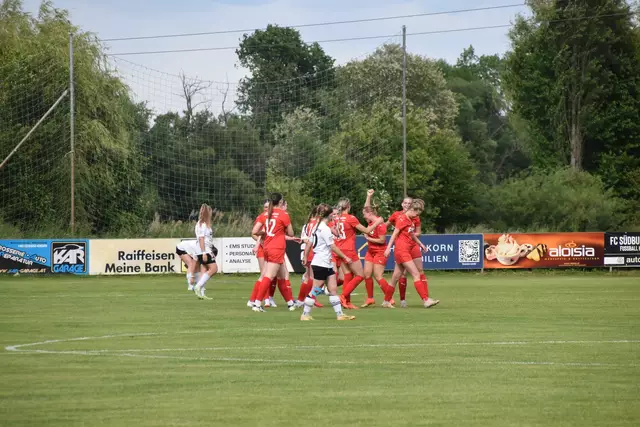 Die Wildcats freuen sich über die Führung. | Foto: Michael Strini