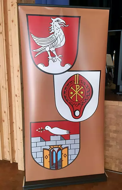 Flaggen-Wappen:
Denklingen/Epfach/Dienhausen | Foto: A. Platschka