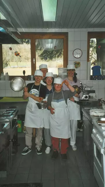 Damals wie heute unterstützt das AufBauWerk junge Menschen dabei, sich im Berufsleben zu integrieren.  | Foto: AufBauWerk