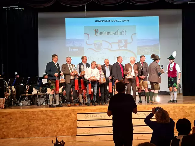 Ehrung der Beteiligten an der Ortspatenschaft | Foto: A. Platschka