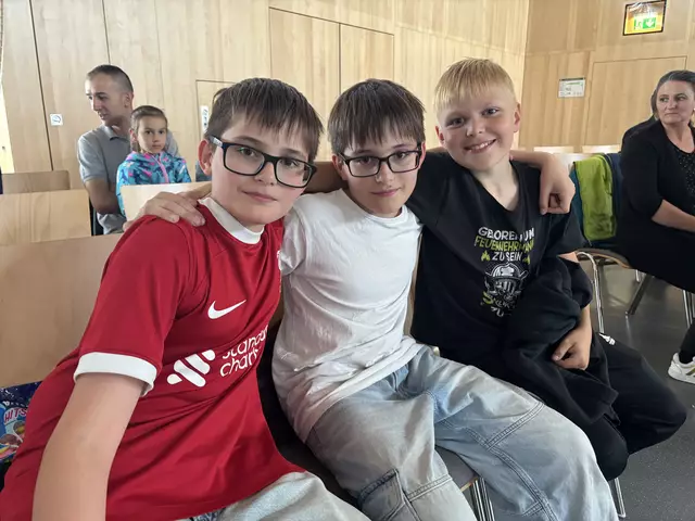 Die Kindergemeinderäte wurden natürlich auch von ihren Freunden und Familien unterstützt. | Foto: Löschnig