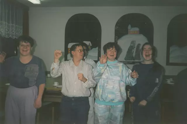 Foto aus dem Gründungsjahr 1990. | Foto: AufBauWerk