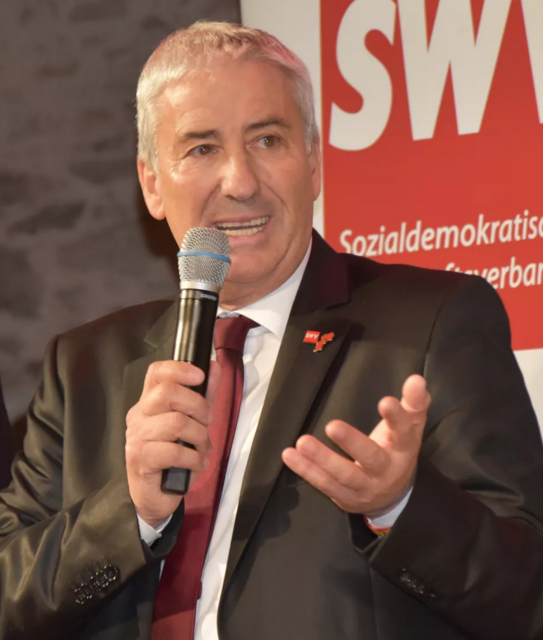 Oberwarts Vizebürgermeister Michael Leitgeb sieht eine Bewerbung eher skeptisch. | Foto: Michael Strini