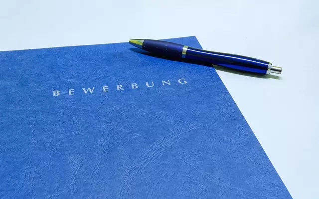 Geringfügige Beschäftigungen werden in einigen Fällen auch genutzt, um Sozialleistungen zu ergänzen, ohne dass eine echte Rückkehr in den Arbeitsmarkt angestrebt wird. Mit der Abschaffung kann folglich das System besser vor Missbrauch geschützt und die Fokussierung auf nachhaltige Beschäftigung gefördert werden. (Archivbild) | Foto: Pixabay