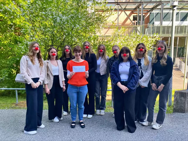 HLW-Schülerinnen Lea Brunner, Bettina Reiterer, Anna Klösch, Nina Dobrovz, Ellena Rampitsch, Leah Stückler, Elina Brandstätter, Rebecca Vallant, Nina Resch (v. l.) | Foto: Privat