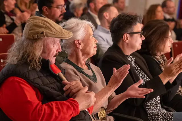 Das Publikum zeigte sich vom Konzert hellauf begeistert.  | Foto: Dieter Arbeiter