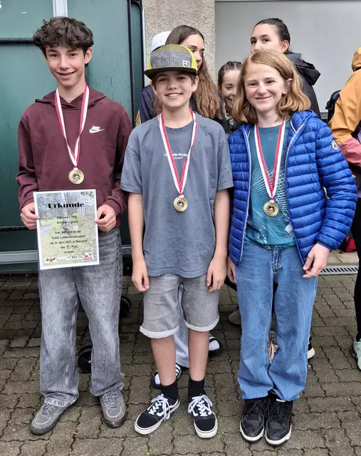 So sehen Sieger aus: Jakob Jungmann, Felix Albrecht und David Zangerle (v.l.). | Foto: BRG Imst