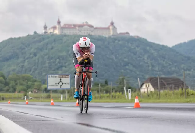 Für die Triathleten sind zahlreiche Straßen gesperrt | Foto: Challenge St. Pölten