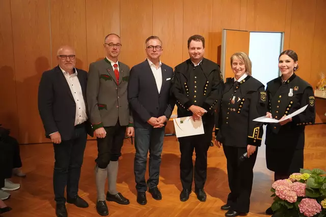 Ehrenzeichen 25 Jahre in Silber-Gold: David Schmidt
 | Foto: Bergkapelle Piberstein