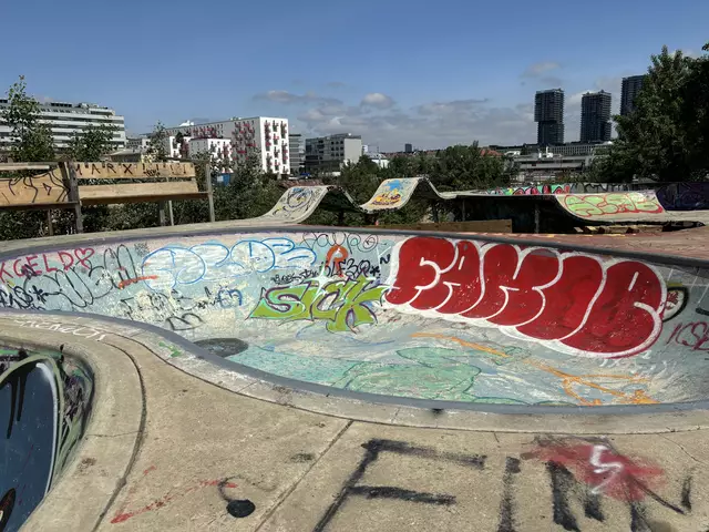 Eine der ersten Abschnitte wird im Sommer auch gerne mal zum Swimmingpool umfunktioniert.  | Foto: Luca Arztmann/MeinBezirk