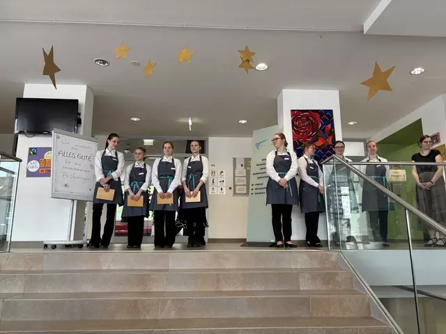 Das Prüfungsessen kann beginnen. | Foto: Alexandra Goll