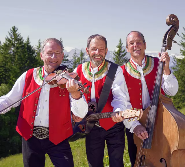 Die beliebten Zellbergbuam laden zur Alpenparty am Pfingstwochenende ein.  | Foto: Management