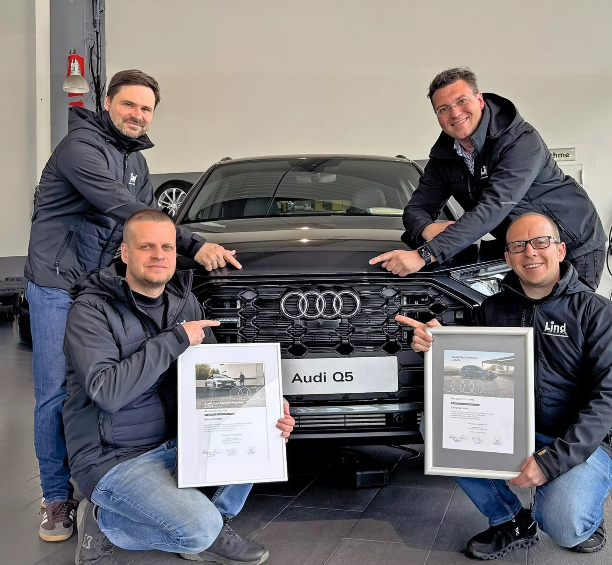 -Anzeige-TL-Automobile-hat-die-vier-Ringe-im-Herzen