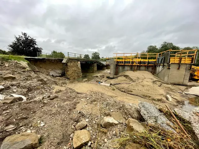 Der geplante Neubau der Brücke wurde durch die Hochwasserschäden erschwert | Foto: NÖ Straßendienst