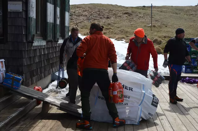 Versorgungstag auf der Reichensteinhütte. | Foto: WAFO