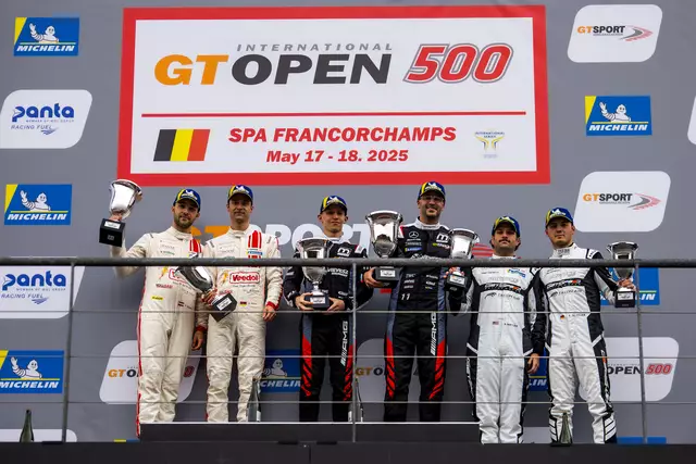 Platz zwei für das Fahrer-Team aus Kirchberg (links). | Foto: www.kartnet.de/Michael Schulz