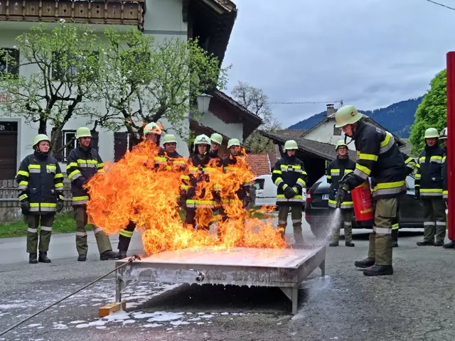Die gasbefeuerte Handfeuerlöscher-Übungsanlage der Firma Zerza Gastechnik | Foto: BfKdo Hermagor