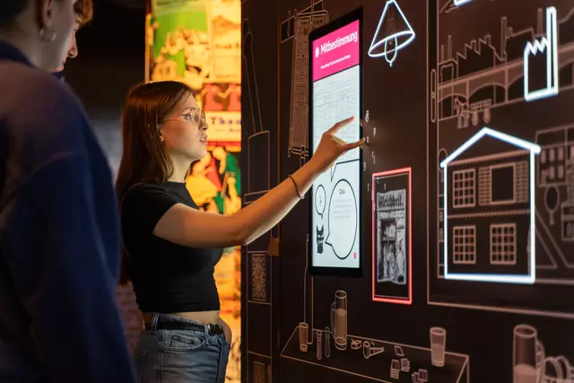 Das neue Labour Lab lädt zum interaktiven Eintauchen in Geschichte und Zukunft der Arbeitswelt. | Foto: Museum Arbeitswelt / Julia Ludwig
