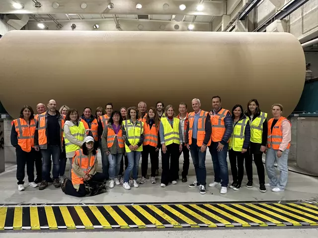 AMS Gmunden zu Besuch in der Laakirchen Papier AG. | Foto: AMS Gmunden