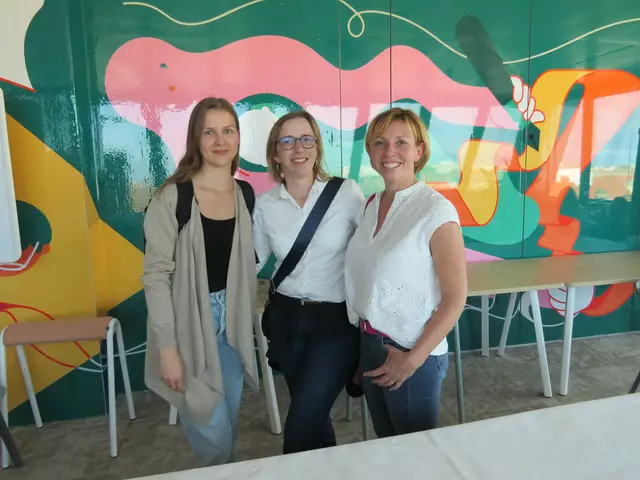 Die Volksschullehrerinnen Corina Oberthanner, Sigrid Piringer und Silvia Brandstetter. | Foto: Sabine Krammer