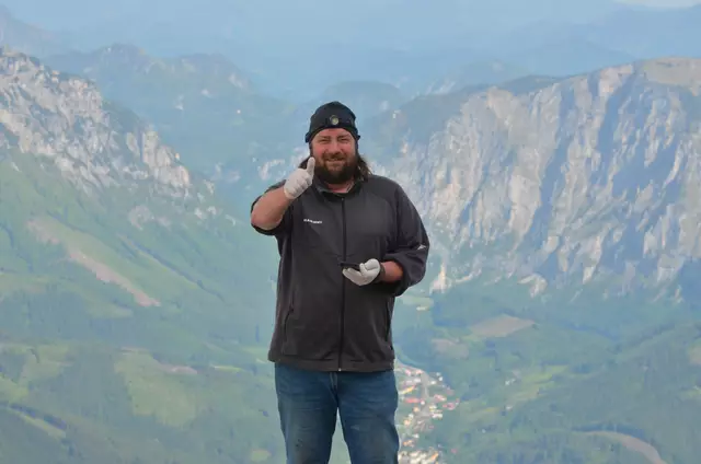 Alles ok: Hüttenwirt Gerhard Pilat. | Foto: WAFO