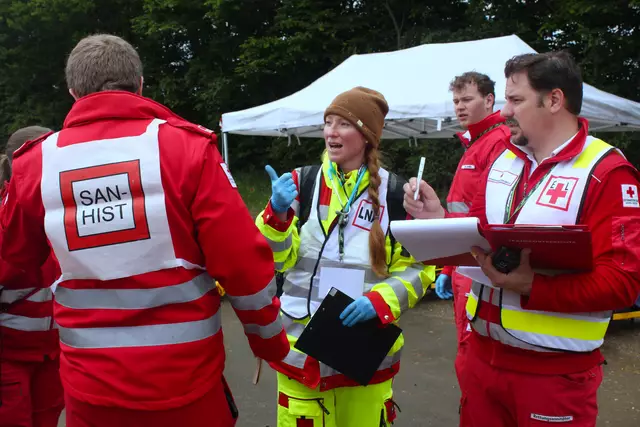 Übungsannahme: Eine Explosion führte zu zahlreichen teils schweren Verletzungen unter rund 180 feiernden Personen.  | Foto: Rotes Kreuz