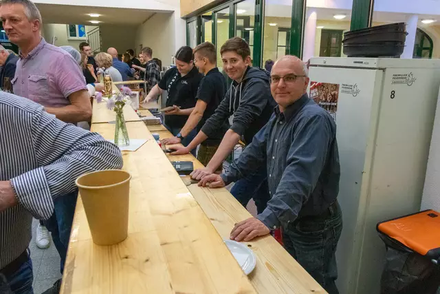 Die Landjugend St. Marienkirchen bewirtete die Gäste im Foyer des Gemeindezentrums. | Foto: Albert Rathmayr