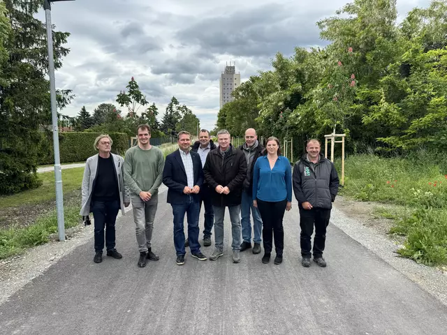 Paschinger Delegation in Erbreichsdorf. | Foto: Gemeinde Pasching