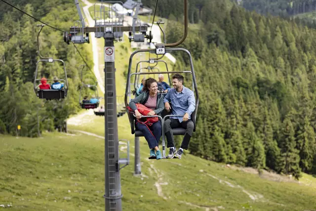 Partnersuche neu gedacht: Kennenlernen mit Aussicht in Lilienfeld | Foto: NÖVOG Schwarz-König