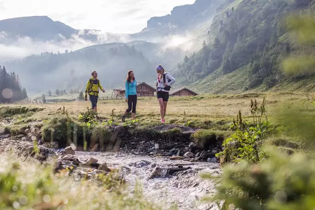Auf "Schusters Rappen" durch das Salzburger Land. Zahlreiche Ausflugsziele laden ein, das Bundesland Salzburg zu erkunden. | Foto: Salzburgerland Tourismus GmbH