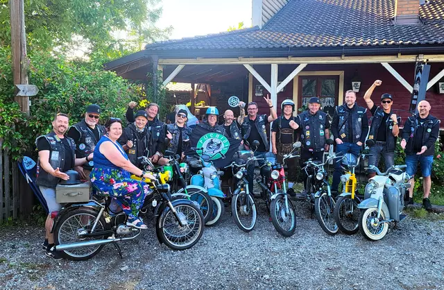 Longhorn-Saloon Wirtin Rosi Enzinger ist Ehrenmitglied bei den Puchidos und Gastgeberin beim 10-Jahr Jubiläum. | Foto: Eckhart Herbe