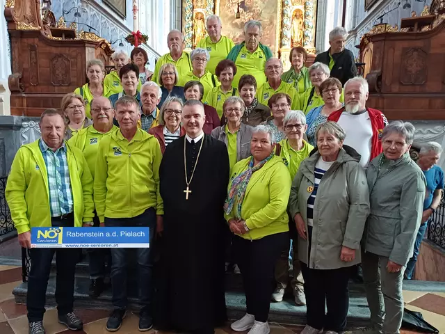 Gemeinsamer Moment der inneren Einkehr: Der Gottesdienst mit Abt Patrick im Stift Göttweig. | Foto: NÖ´s Senioren OG Rabenstein