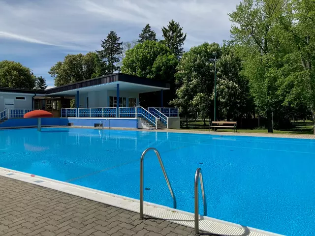 Freibad Haugsdorf - Sportlich im Wasser: Schwimmer können ihre Bahnen ziehen. | Foto: Marktgemeinde Haugsdorf