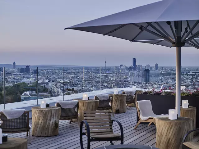 Die Aurora Rooftop Bar im 16. Stock des Hotel Andaz. | Foto: Andaz Vienna Am Belvedere