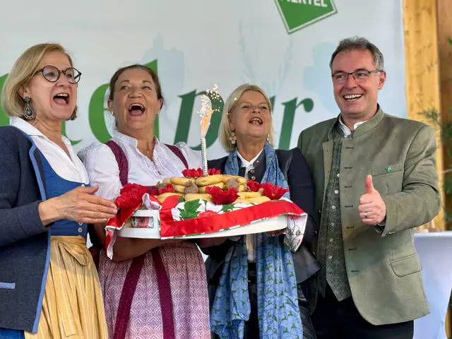 Am Mittwochvormittag öffnete „waldviertelpur“ zum 20. Mal seine Pforten am Wiener Rathausplatz – und bereits zur Eröffnung war spürbar: | Foto: Markus Kahrer