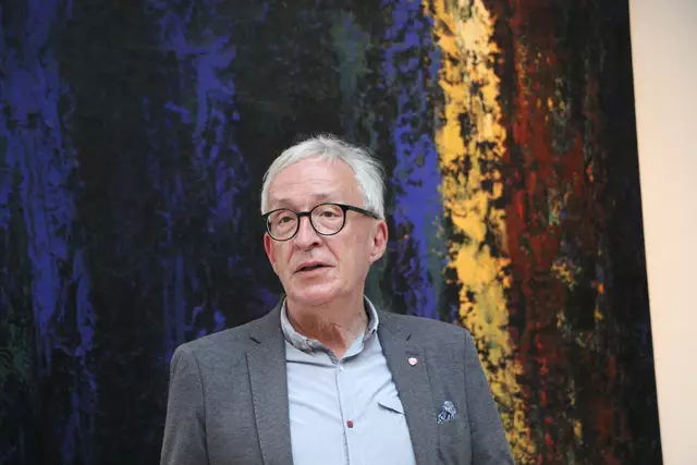 Stadtchef Herbert Mayer bedankte sich bei allen Initiatoren und der Bevölkerung. | Foto: Seelos