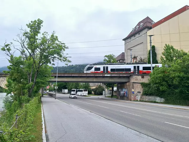 ÖBB starten Neubau der Rauchmühlbrücke in Innsbruck, Baubeginn am Montag, 26. Mai 2025; rund ein Jahr Bauzeit.  | Foto: ÖBB