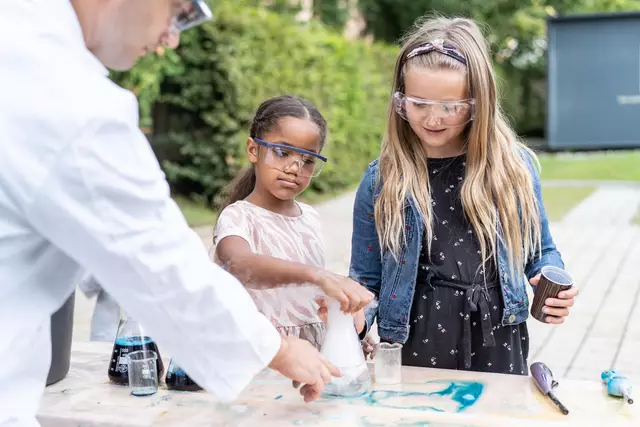 Auch wesentliche Grundkompetenzen in den MINT-Fächern (Mathematik, Informatik, Naturwissenschaften und Technik) werden den Studierenden künftig vermittelt. | Foto: Science Garden