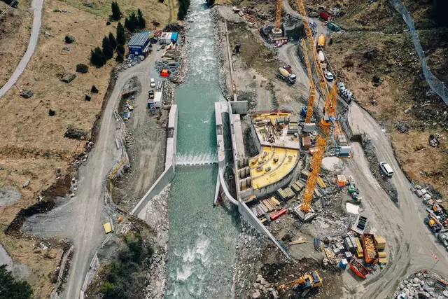 Die Arbeiten an der Wasserfassung laufen planmäßig. | Foto: Tiwag
