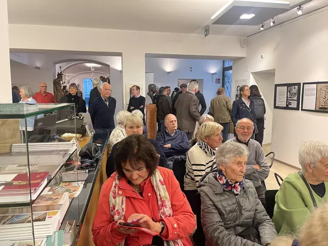 Bis auf den letzten Platz voll  | Foto: Josef Goldhofer