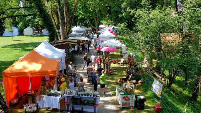 Von 13. bis 15. Juni dreht sich alles
um Kunst und Kräuter.  | Foto: D.medien